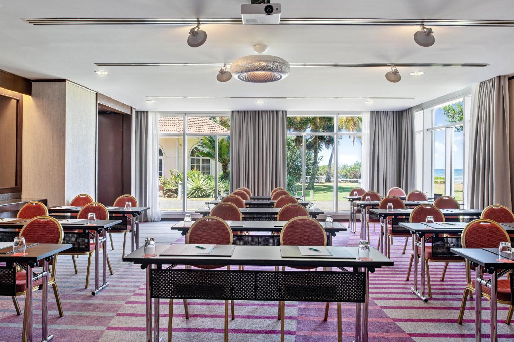 Le Meridien Noumea Resort & Spa Экстерьер фото